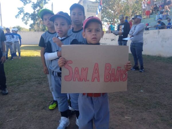 Atletas representan al municipio San Antonio de los Baños en Primera Copa de Béisbol.