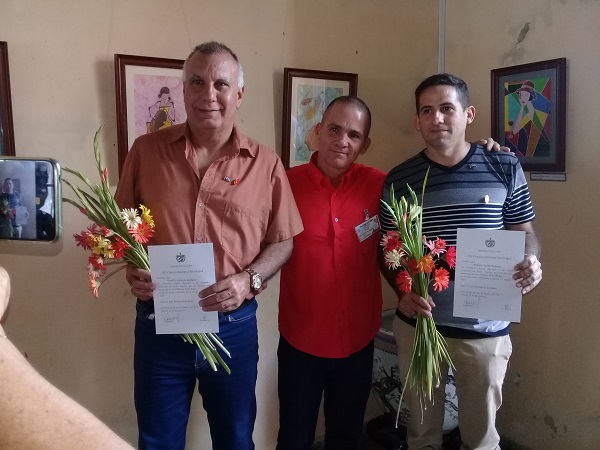 Gobernador de la provincia Artemisa, Ricardo Concepción Rodríguez (Izquierda), y el Presidente de la Asamblea Municipal, Bladimir Parada Rodríguez (Derecha).