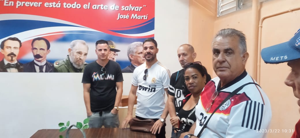 Profesores del combinado deportivo Julio Pérez.