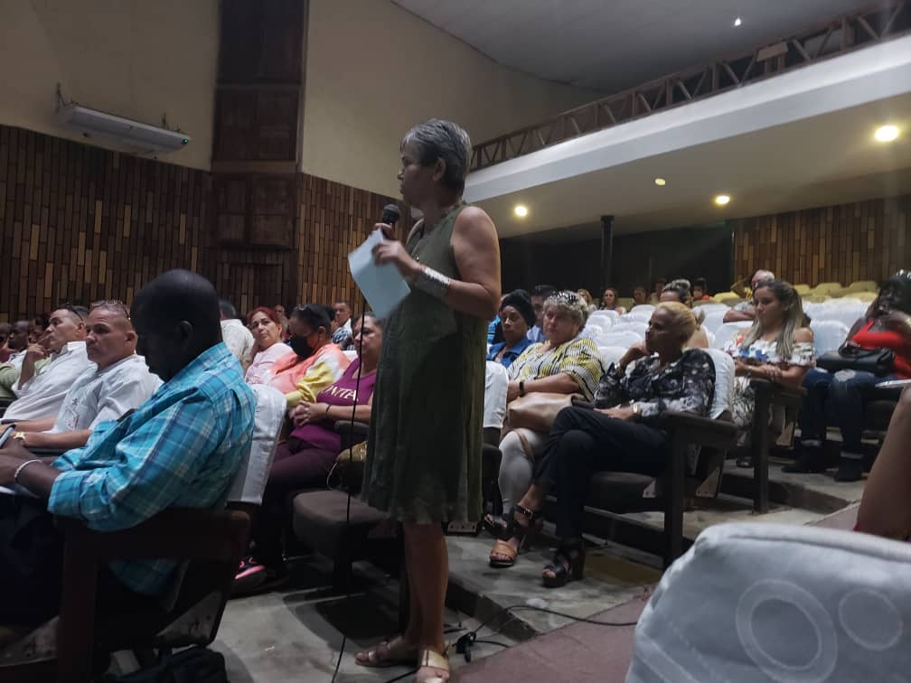 Maria de los Angeles Rodriguez González, Presidenta de la Comisión Permanente de Trabajo de Atención, Servicios e Ilegalidades.