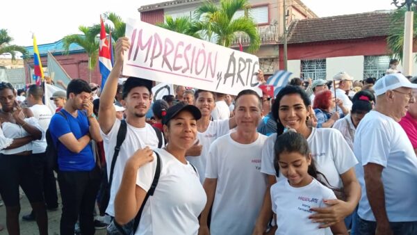 Sector no estatal presente en el acto por el primero de mayo.