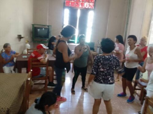 "Recordando el ayer" espacio fijo realizado en la Casa de Abuelos del Ariguanabo. Foto: tomada del perfil en Facebook de Casa de Cultura Raymundo Valenzuela.