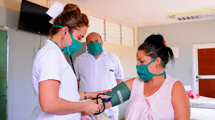 Las embarazadas reciben atención médica