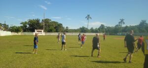 Encuentro intergeneracional de futbol en el estadio Julio Pérez 