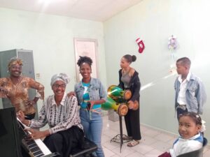 Se preparan estudiantes de la escuela de arte para encuentro con jazzistas cubanos