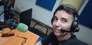 Hamlet Eckelson Fuentes, 27 años de voz y creación en Radio Artemisa