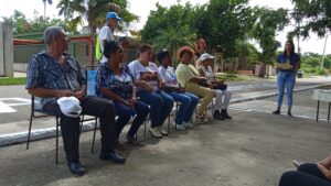 Homenaje de las féminas cubanas a Fidel