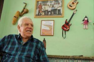 A Juan Helmo Rodríguez López (Tapita) 