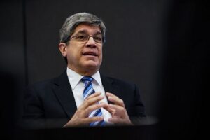 EE.UU. se apea con reclutamientos públicos de la CIA, debe haber mucho desespero