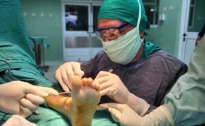 Empresa española se niega a vender suministro médico a Cuba por temor a sanciones de Estados Unidos